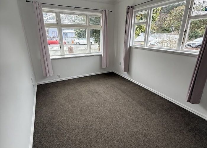  at 22 Riddlers Crescent, Petone, Lower Hutt, Wellington