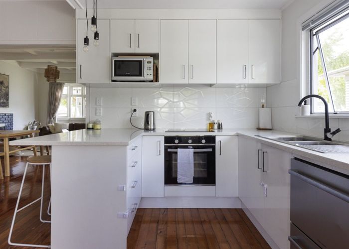  at 6 William Street, Mangere East, Manukau City, Auckland