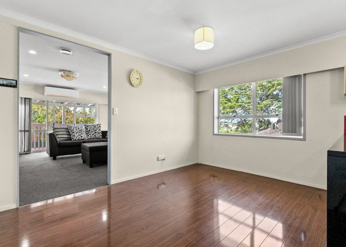  at 5 Lendenfeld Drive, Papatoetoe, Manukau City, Auckland