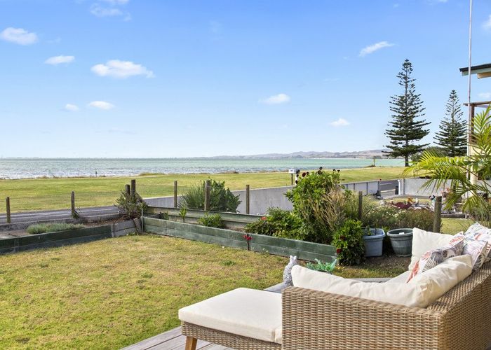  at 915 East Coast Road, Kaiaua, Franklin, Auckland