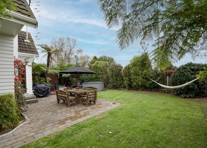  at 6 Centennial Drive, Hokowhitu, Palmerston North