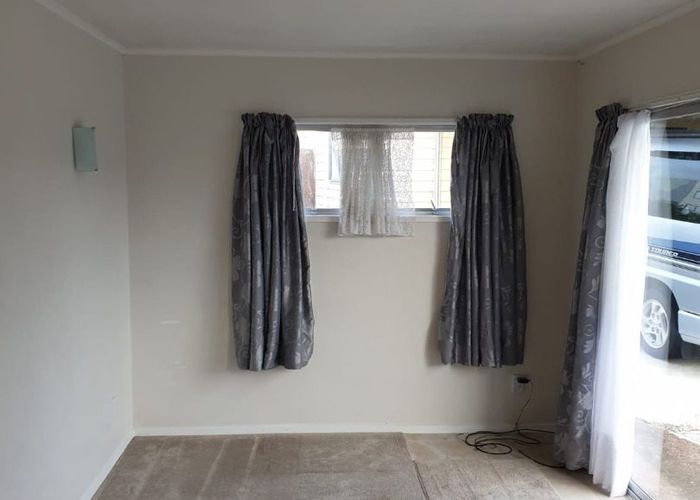  at 3/448 Richardson Road, Mount Roskill, Auckland