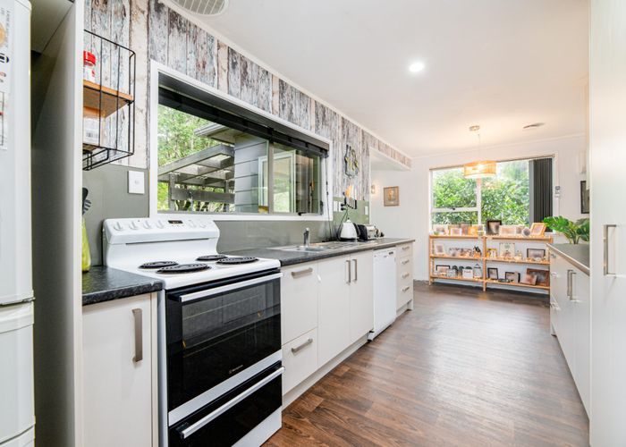  at 51 Onedin Place, Titirangi, Auckland