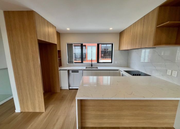  at 7/1026 New North Road, Mount Albert, Auckland City, Auckland