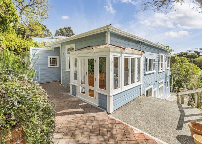  at 36 Sutherland Crescent, Melrose, Wellington, Wellington