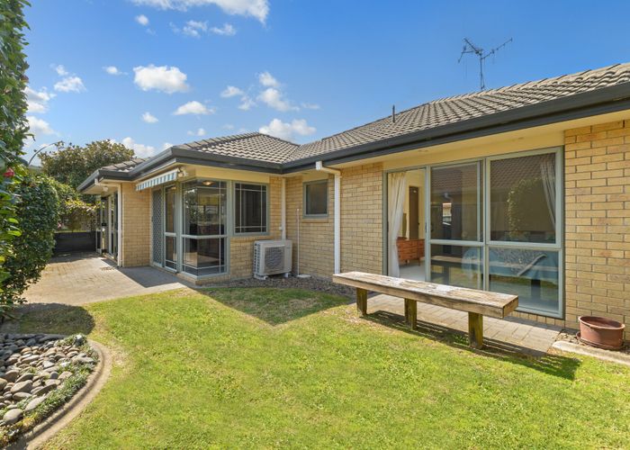  at 2 Mornington Dell, Papamoa Beach, Papamoa