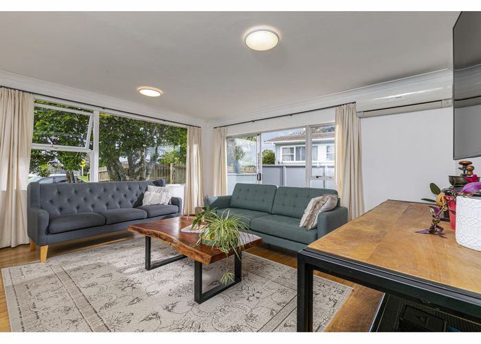  at 12 Patts Avenue, Glendene, Auckland