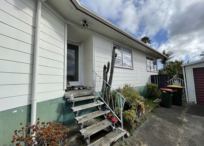  at 42 Diorella Drive, Clover Park, Manukau City, Auckland