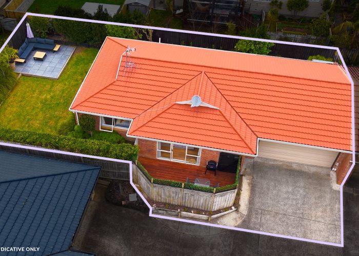  at 2/8 Crewe Close, Albany, North Shore City, Auckland