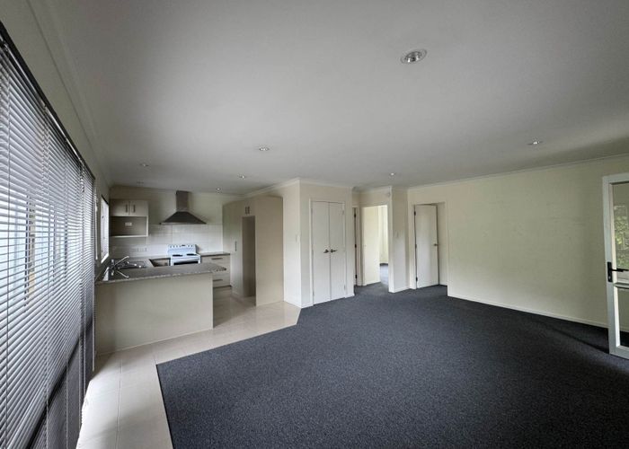  at 12 Cedar Heights Avenue, Massey, Auckland