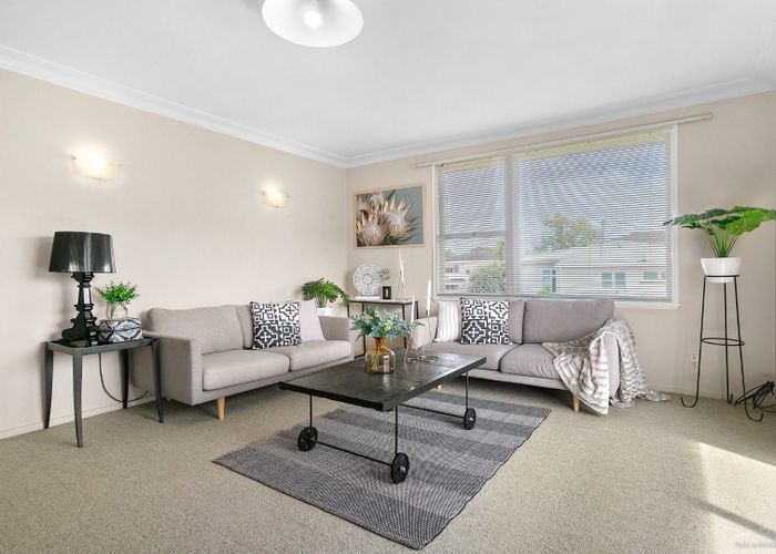  at 4/84 Rawhiti Road, One Tree Hill, Auckland City, Auckland