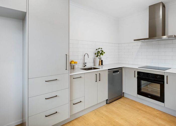  at 13 Wakaturia Way, Glenfield, North Shore City, Auckland