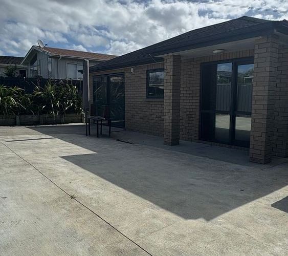  at 1 Lema Place, Clover Park, Manukau City, Auckland