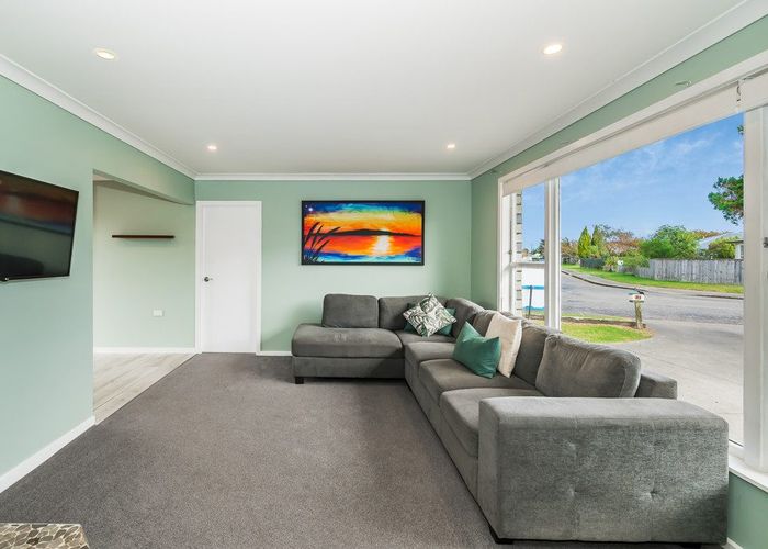  at 17 Winton Street, Paraparaumu Beach, Kapiti Coast, Wellington
