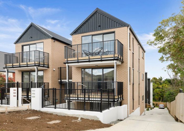 at 1/8 Baird Street, Howick, Manukau City, Auckland