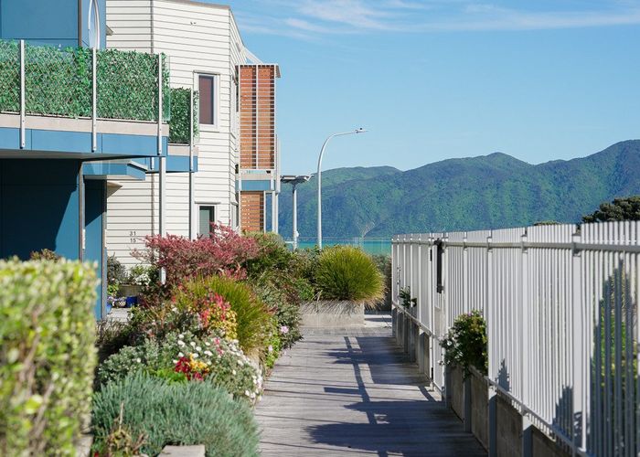  at 10/4 Seaview Road, Paraparaumu Beach, Kapiti Coast, Wellington