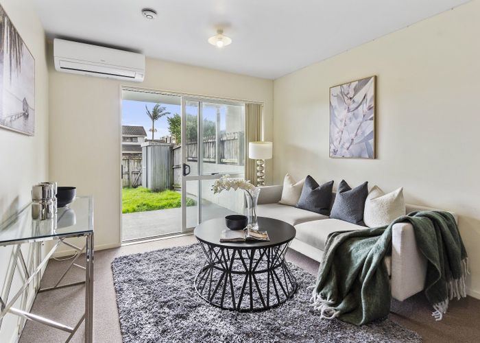  at Flat 1/242 Great North Road, Henderson, Waitakere City, Auckland