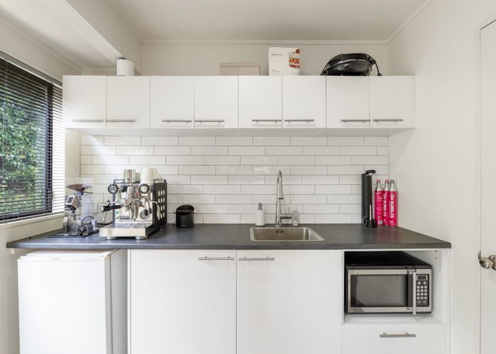  at 15A Waipuna Rd, Mount Wellington, Auckland City, Auckland