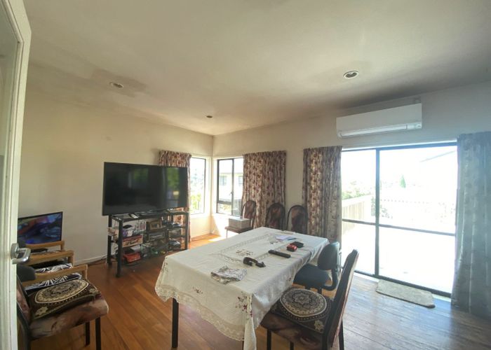  at 3/286 Richardson Road, Mount Roskill, Auckland