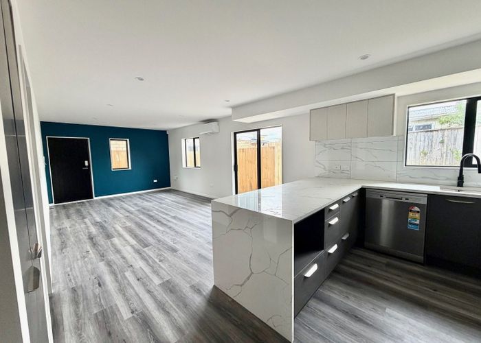  at 17B Martin Place, Kelston, Waitakere City, Auckland