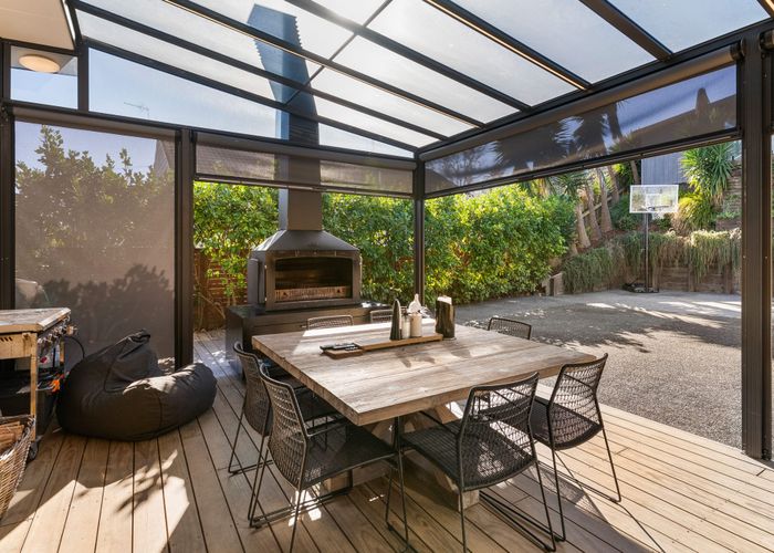  at 48 Carlisle Road, Browns Bay, North Shore City, Auckland