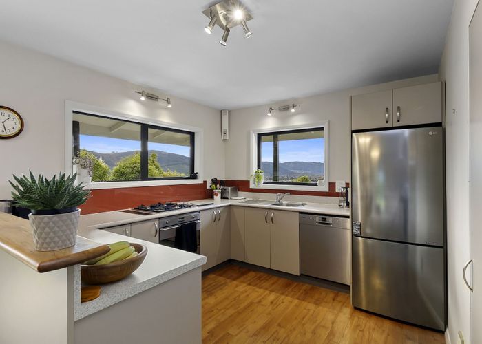  at 2 Dunleith Grove, Silverstream, Upper Hutt