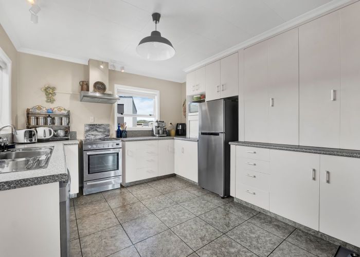  at 1593 Mangorei Road, Mangorei, New Plymouth