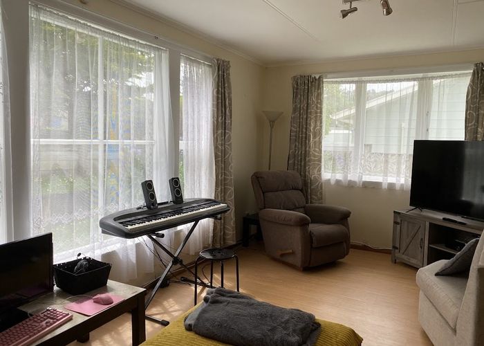  at 31 Speargrass Gr, Timberlea, Upper Hutt, Wellington