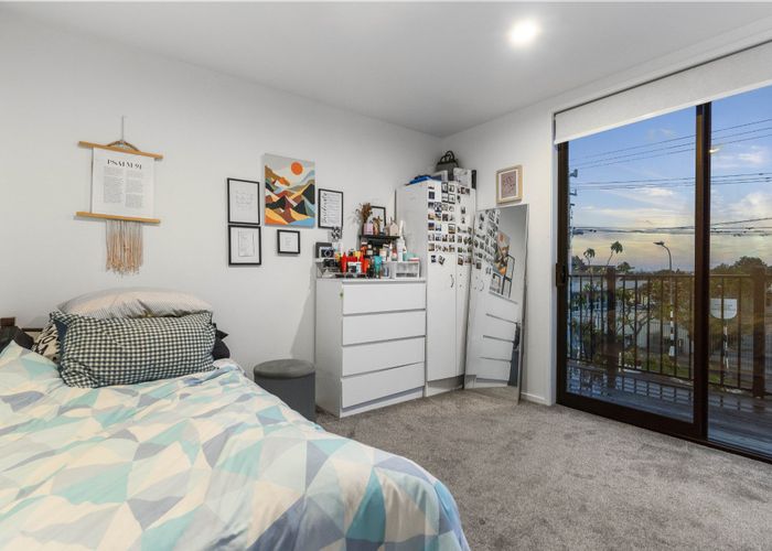  at 3/6 St Leonards Road, Kelston, Waitakere City, Auckland