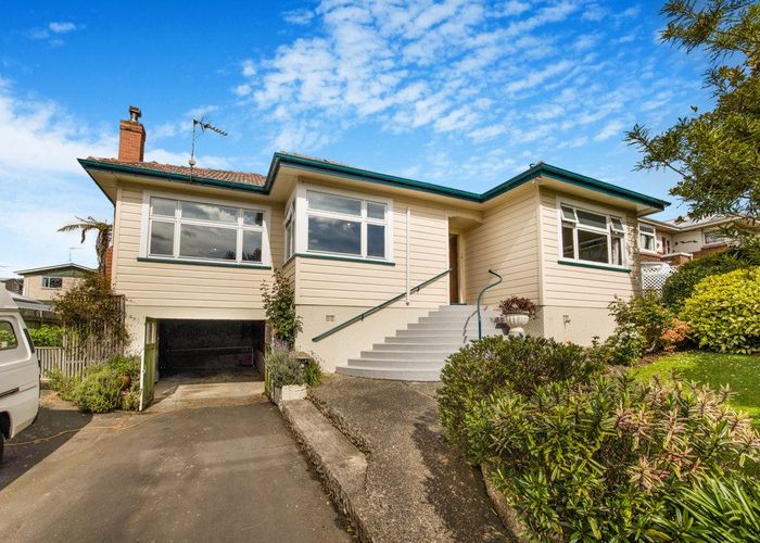  at 31 Hall Road, Sawyers Bay, Port Chalmers