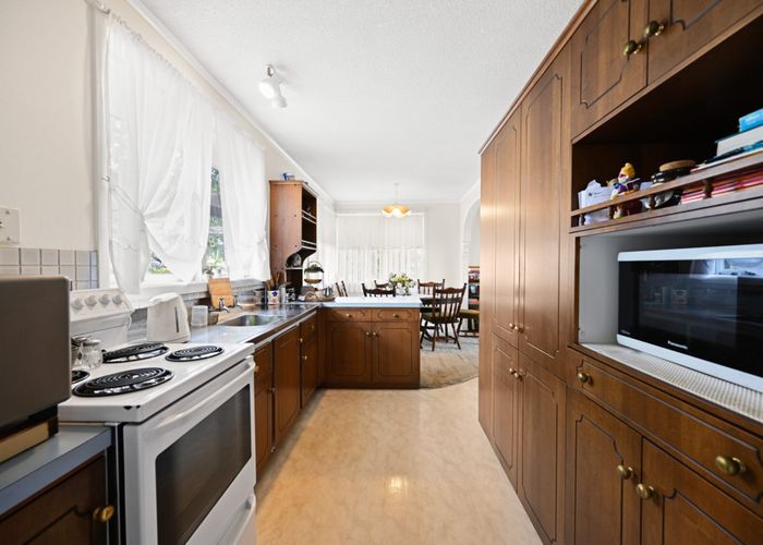  at 53 Garden Heights Avenue, Glenview, Hamilton