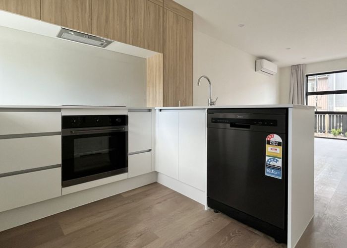  at 4/476 West Coast Road, Glen Eden, Waitakere City, Auckland