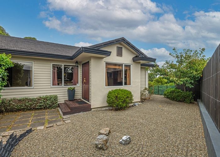  at 40 Ruapehu Drive, Fitzherbert, Palmerston North