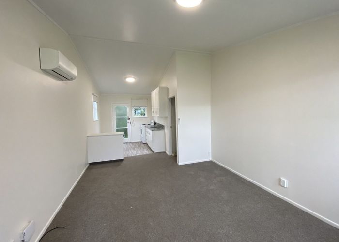  at 2/72 Michaels Avenue, Ellerslie, Auckland City, Auckland