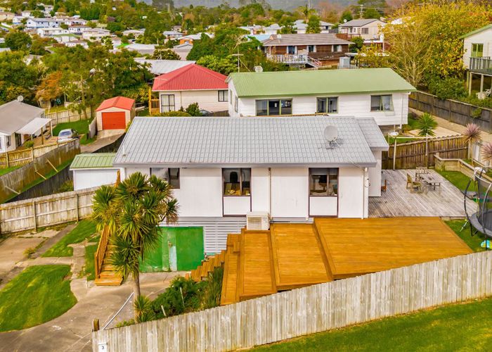  at 3 Maywood Crescent, Glen Eden, Auckland