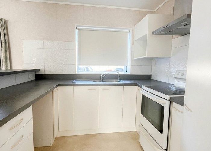  at 1/43 Holly Street, Avondale, Auckland City, Auckland