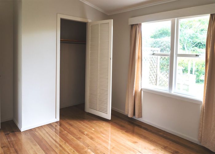  at 4/19 Montana Ave, Murrays Bay, Murrays Bay, North Shore City, Auckland