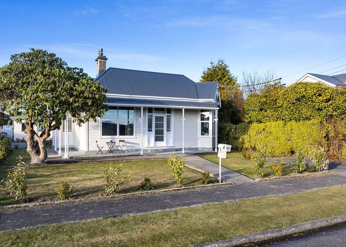  at 6 Victoria Street, Mosgiel