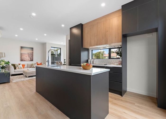  at 10A Serjeant Street, Henderson, Waitakere City, Auckland