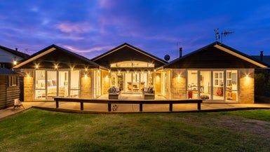  at 196 Tutere Street, Waikanae Beach, Waikanae