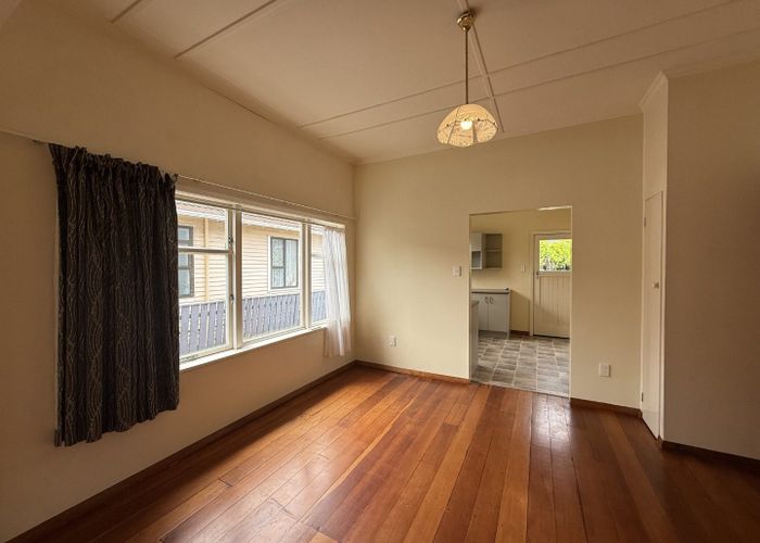  at 187A  The Parade, Island Bay, Wellington, Wellington