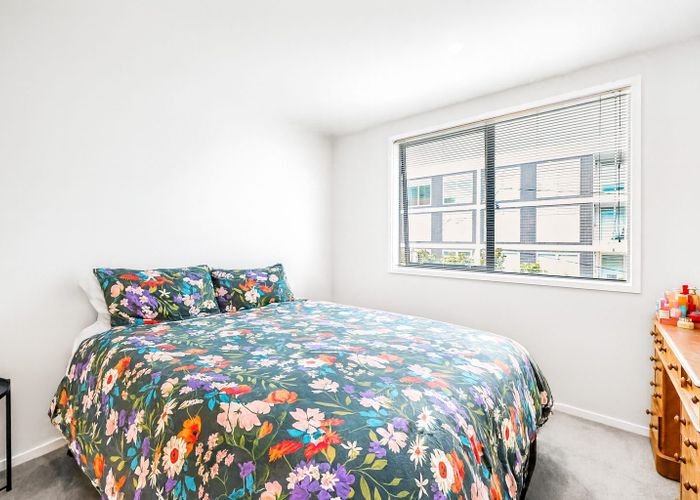  at 206/25 Bute Road, Browns Bay, North Shore City, Auckland