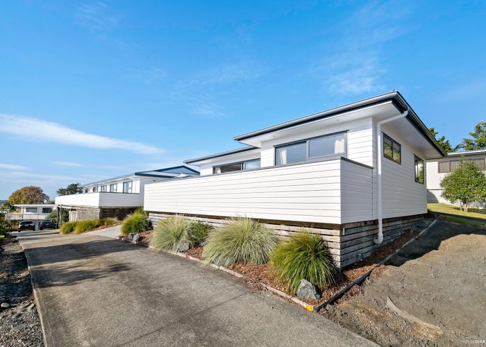  at 29 Gledstane Road, Stanmore Bay, Whangaparaoa