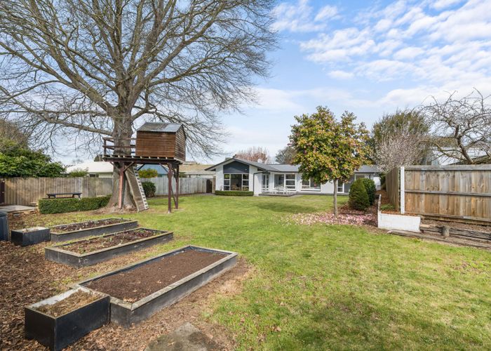  at 51B Glenharrow Avenue, Avonhead, Christchurch