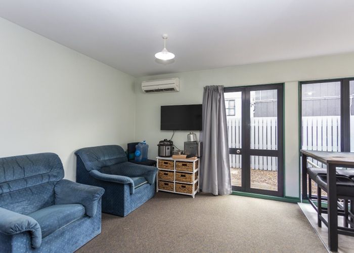  at 4/74 Hansons Lane, Upper Riccarton, Christchurch City, Canterbury