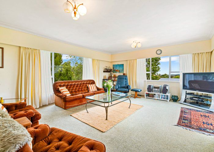  at 21 Glenwood Avenue, Birkenhead, Auckland