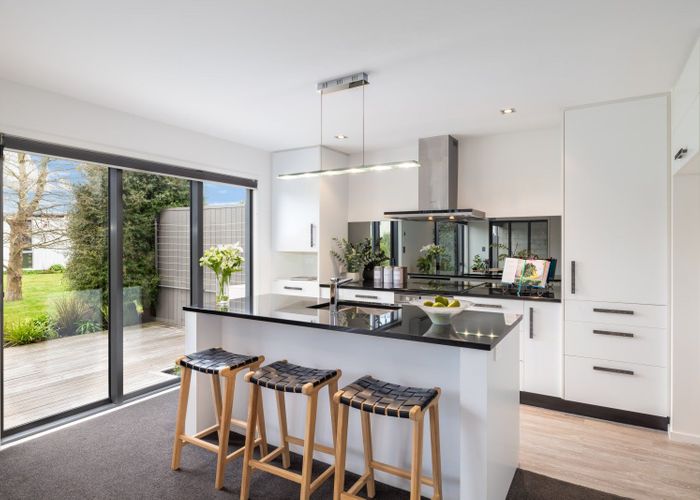 at 12 Millpond Place, Parklands, Christchurch