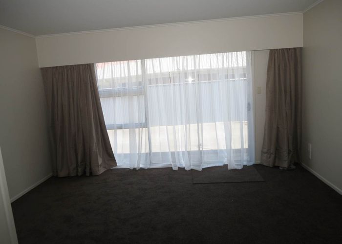  at 2/5 Maru Road, Takanini, Papakura, Auckland