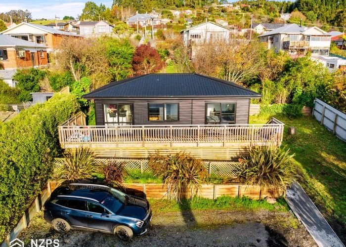  at 2 Muir Street, Green Island, Dunedin