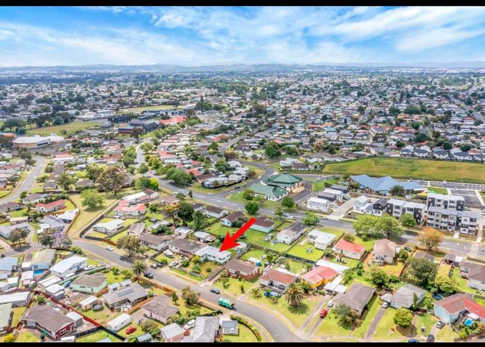  at 62 Kivell Close, Mangere East, Auckland